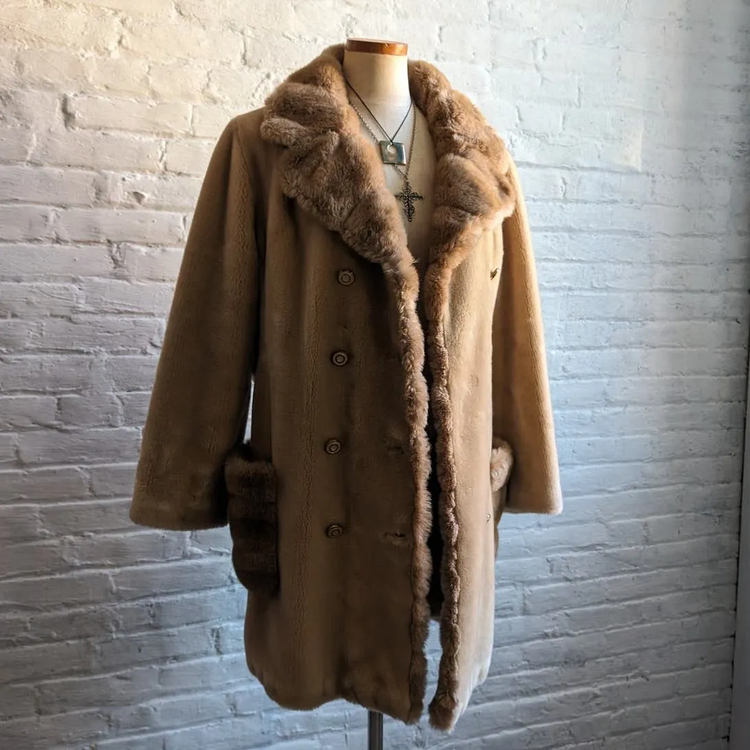 70s Vintage Mob Wife Fluffy Vegan Fur Coat Neutral Boho Minimalist Groovy Jacket