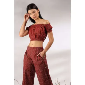 Abstract on Maroon Off-Shoulder Co-ordinate Set