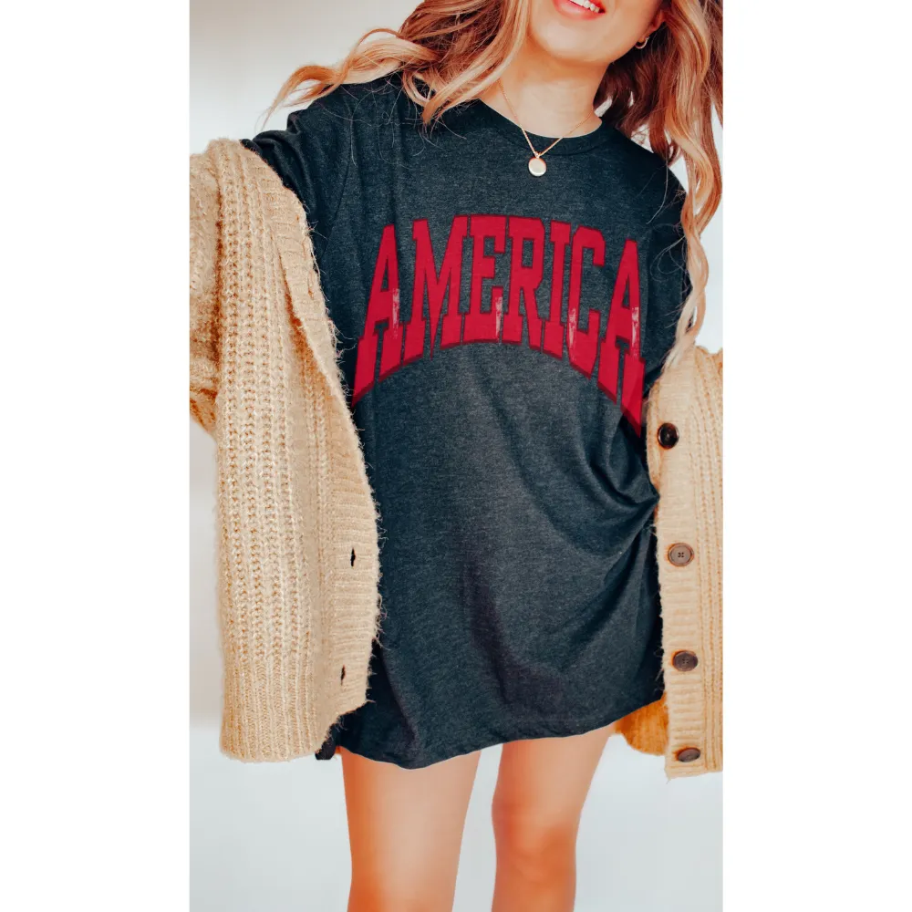 America T-Shirt, Retro 4th of July T-Shirt, Vintage-Inspired Oversize Design