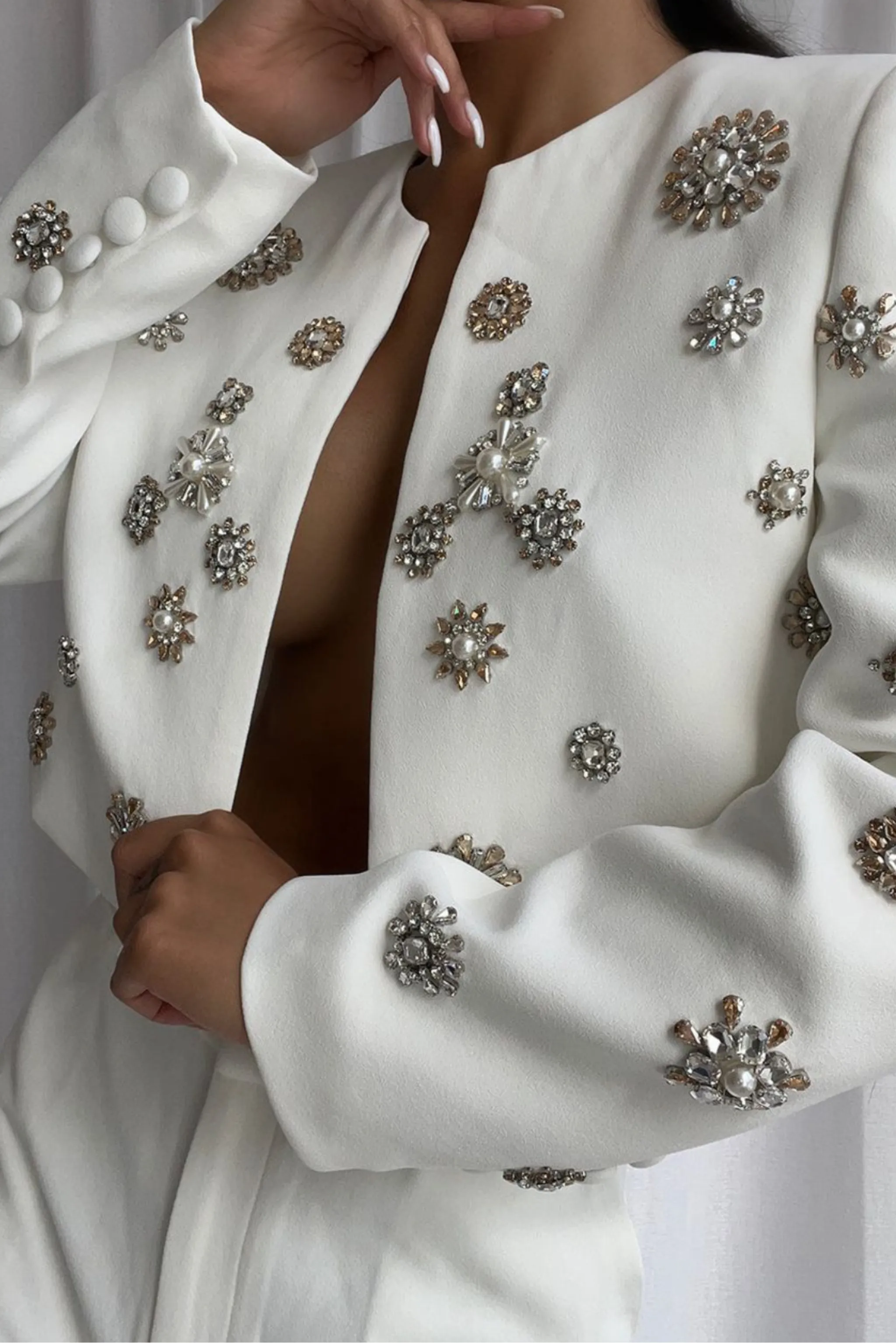 ATHENA WHITE EMBELLISHED SET