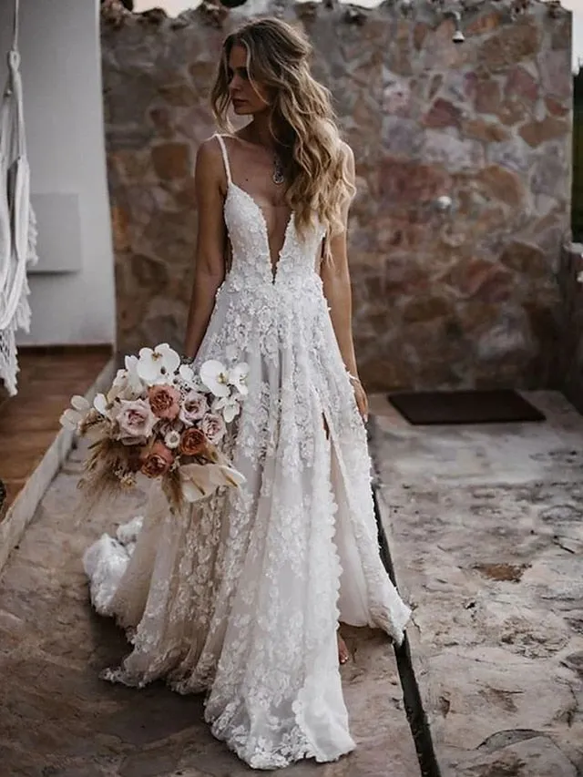 Beach Sexy Boho Wedding Dresses A-Line Sweetheart Camisole Spaghetti Strap Court Train Lace Bridal Gowns With Appliques Split Front 2023 Summer Wedding Party, Women's Clothing