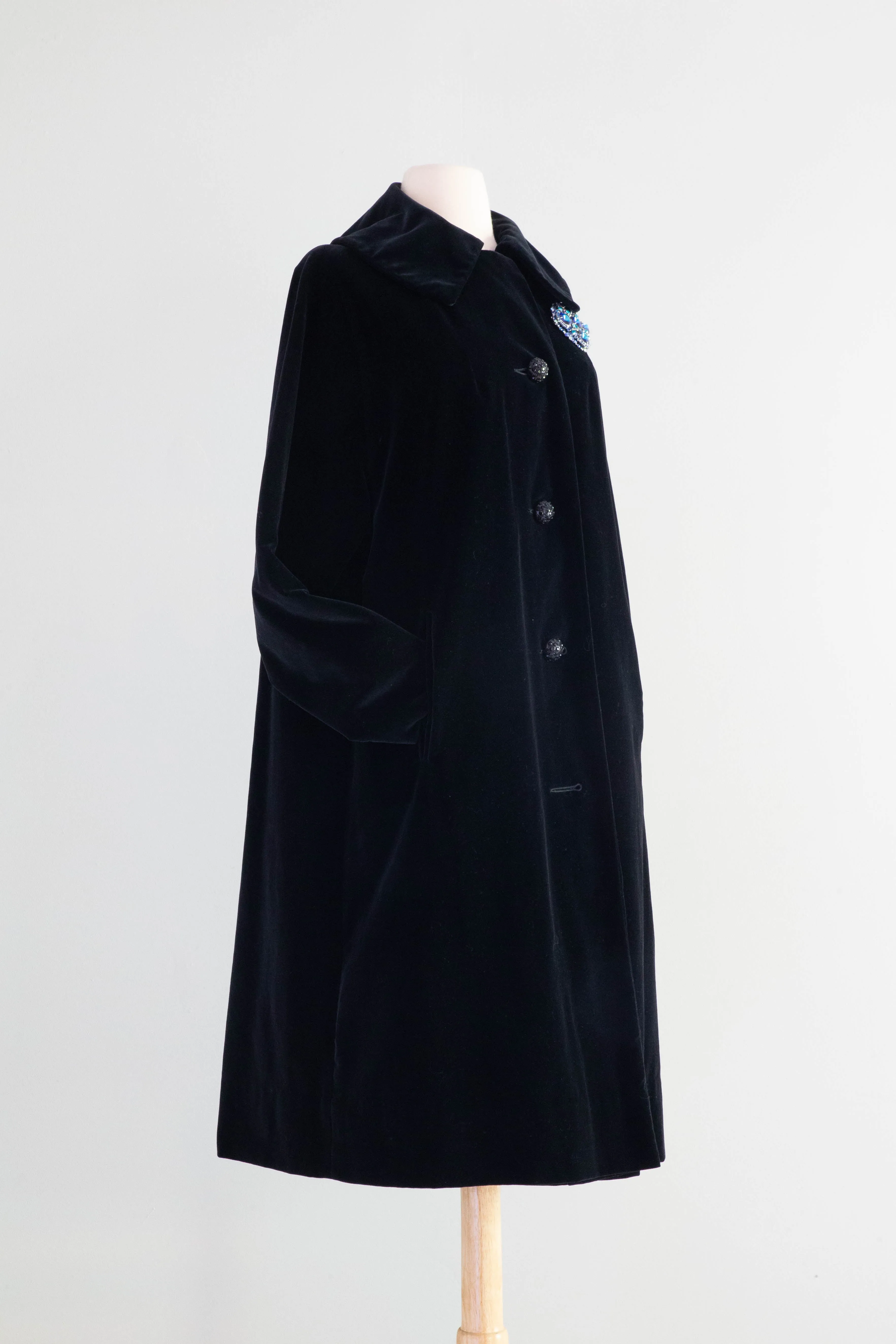 Classic 1950's Black Velvet Evening Coat With Sapphire Blue Lining / ML