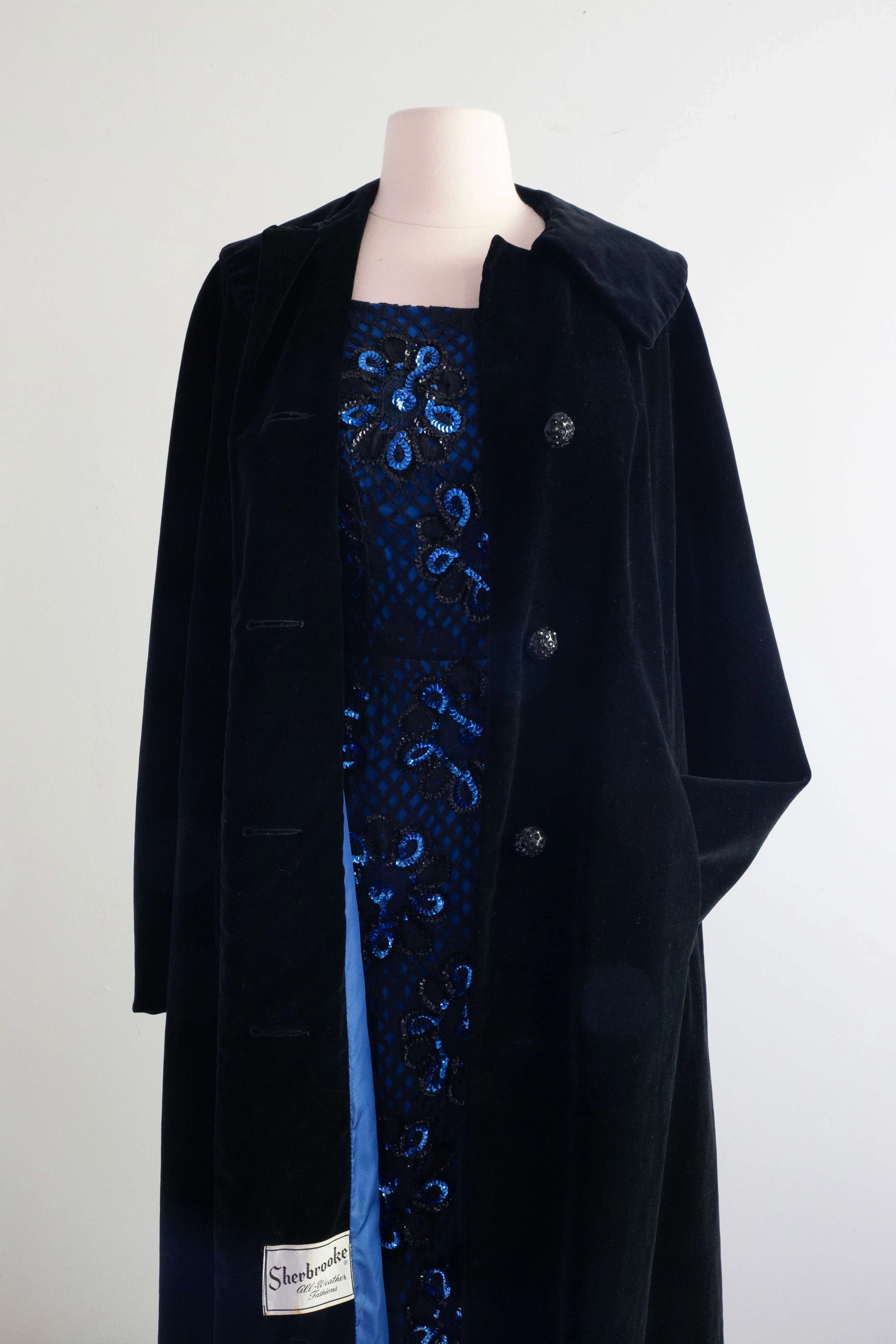 Classic 1950's Black Velvet Evening Coat With Sapphire Blue Lining / ML