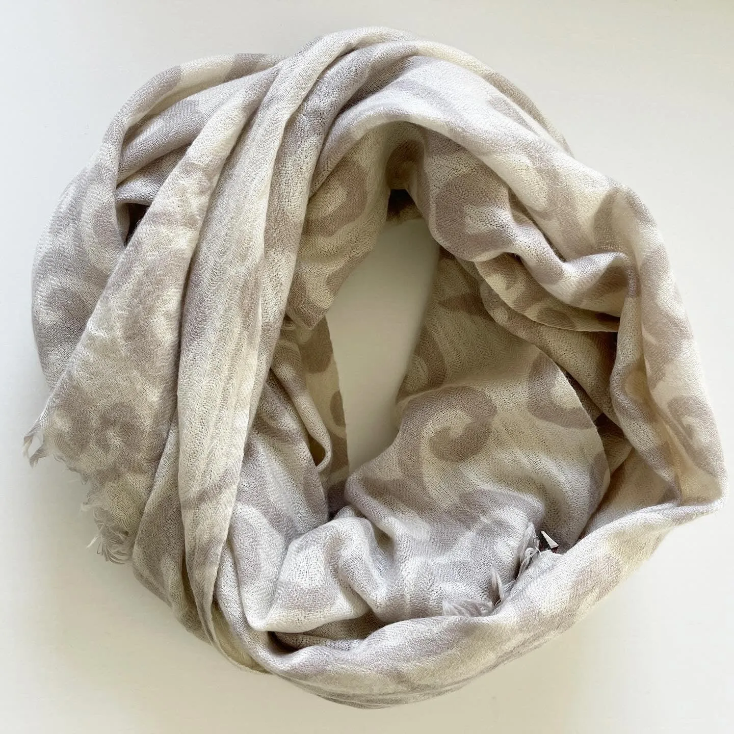 HEMISPHERE Cashmere Scarf