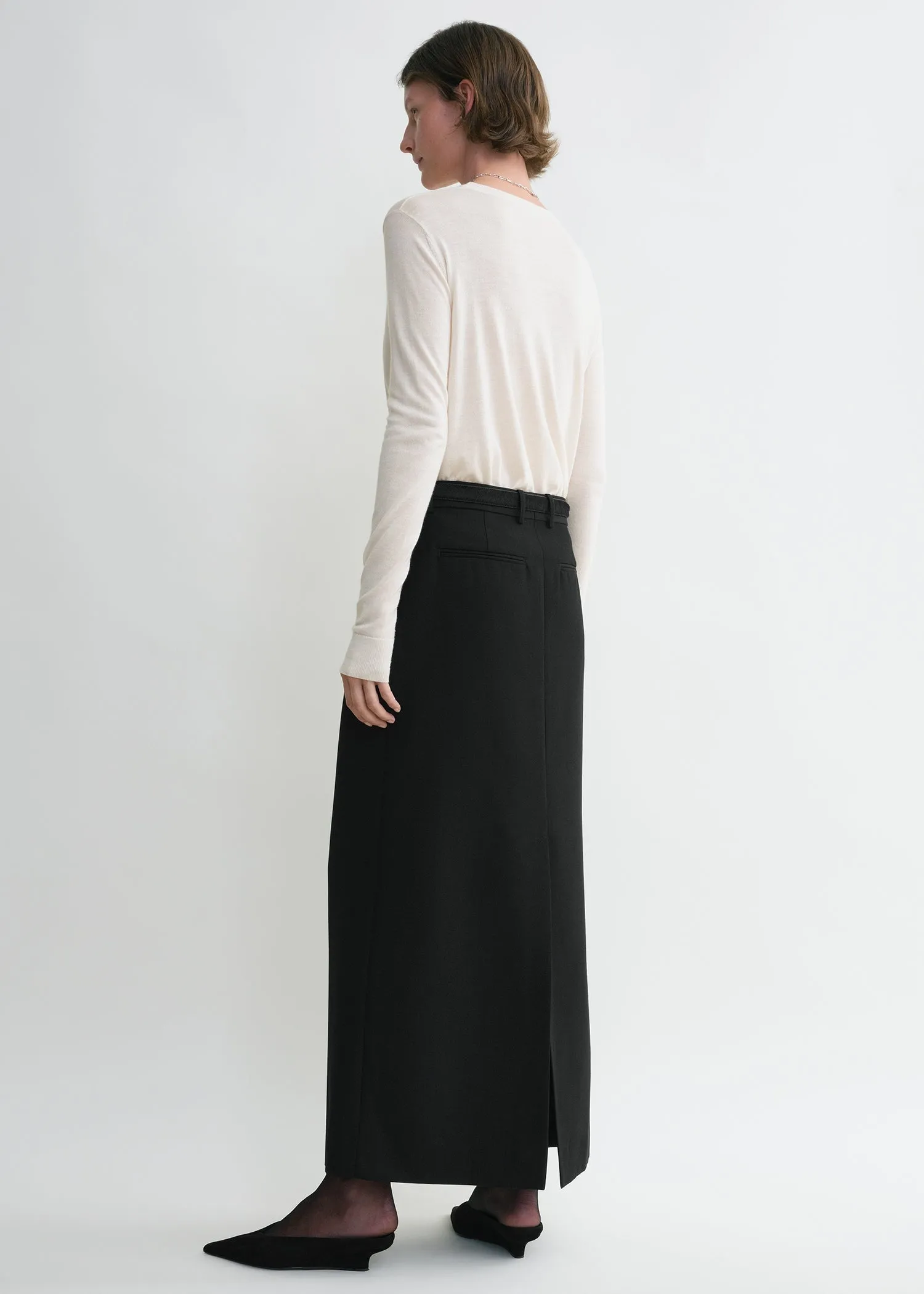 Low-waist straight skirt black