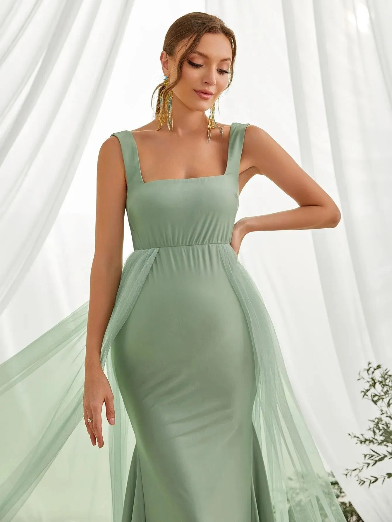 Maternity Contrast Mesh Square Neck Mermaid Dress