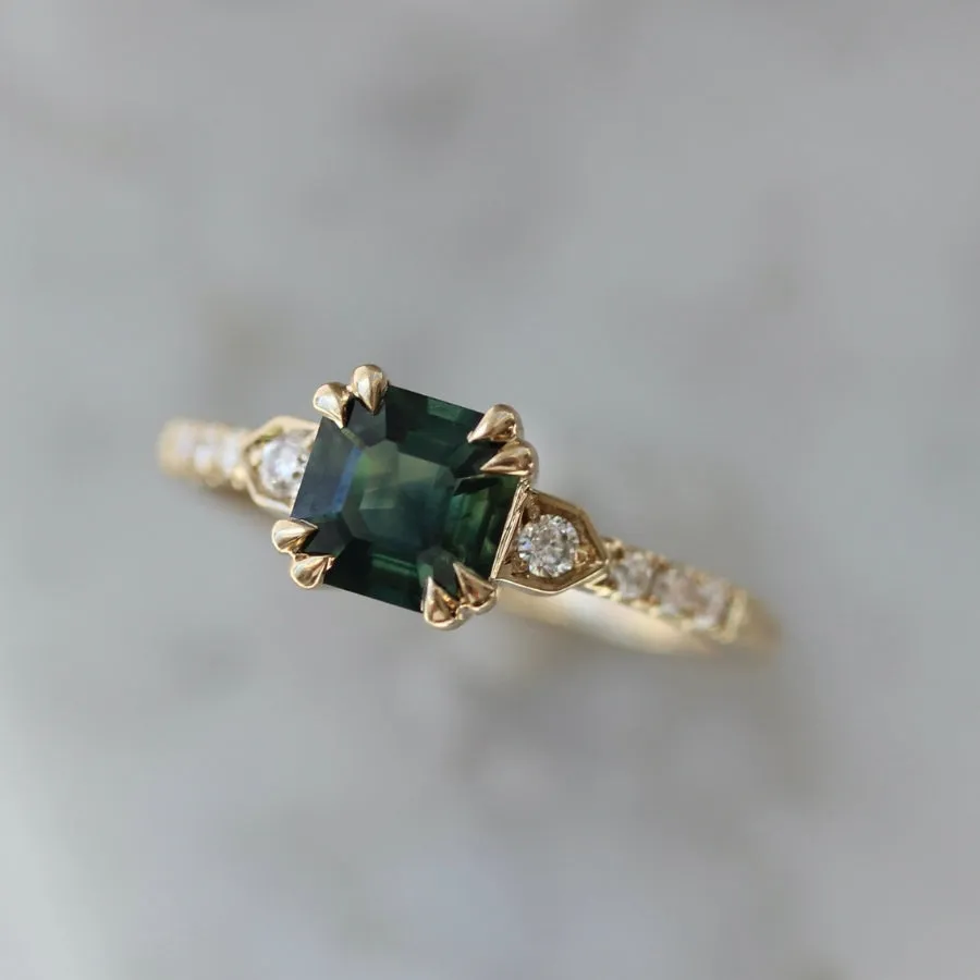 Stars Hollow Green Asscher Cut Sapphire Ring