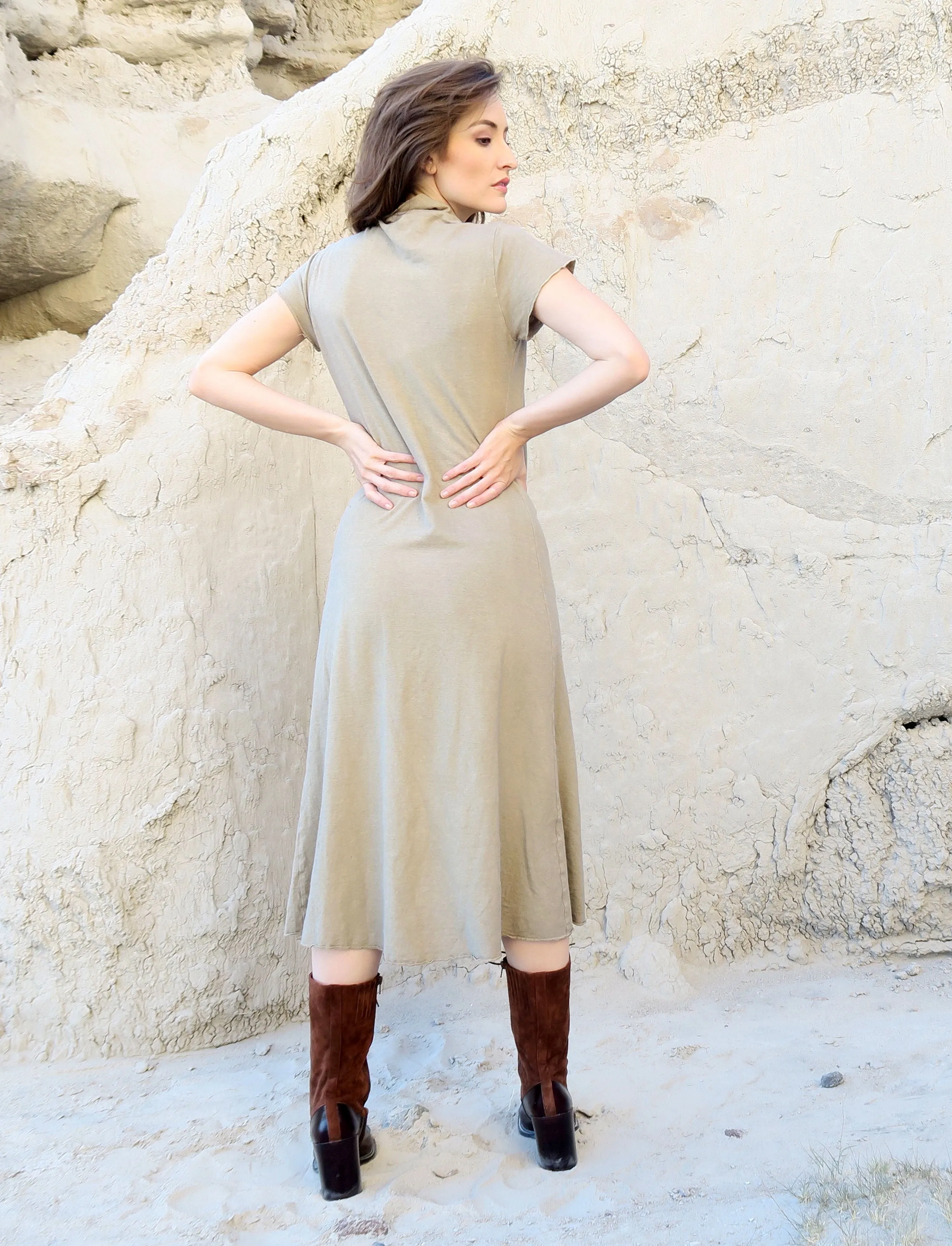 Vagabond Simplicity Below Knee Dress